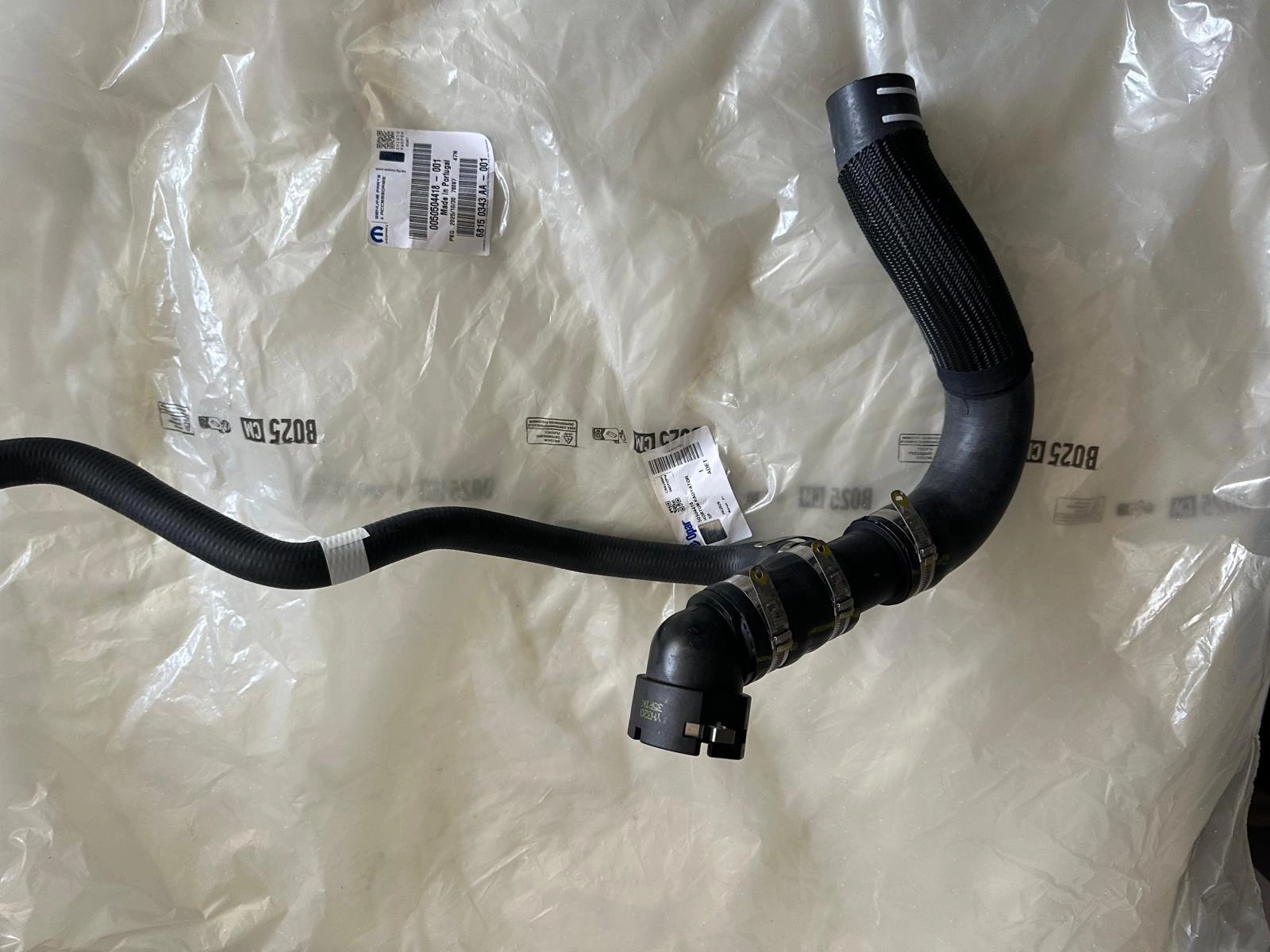 resimler/genel/RADYATÖR ÜST HORTUM BRERA 3.2 159 3.2 JTS V6